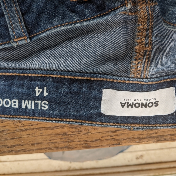 Jeans - Picture 2 of 2